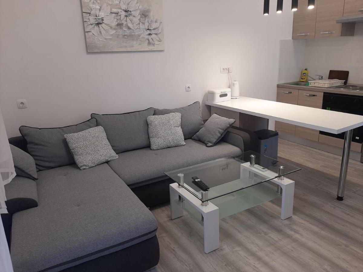 H&F Apartmani Vir Buitenkant foto