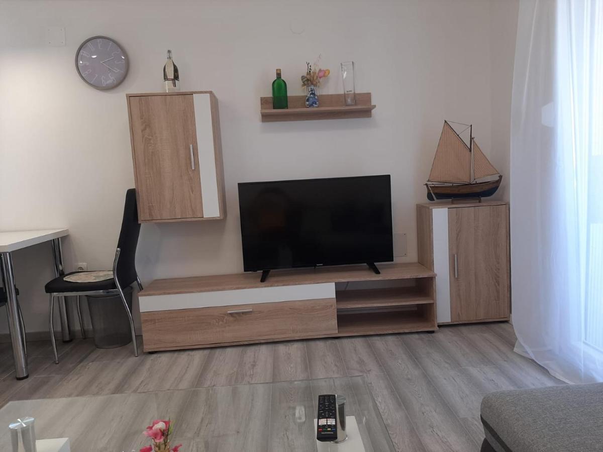 H&F Apartmani Vir Buitenkant foto