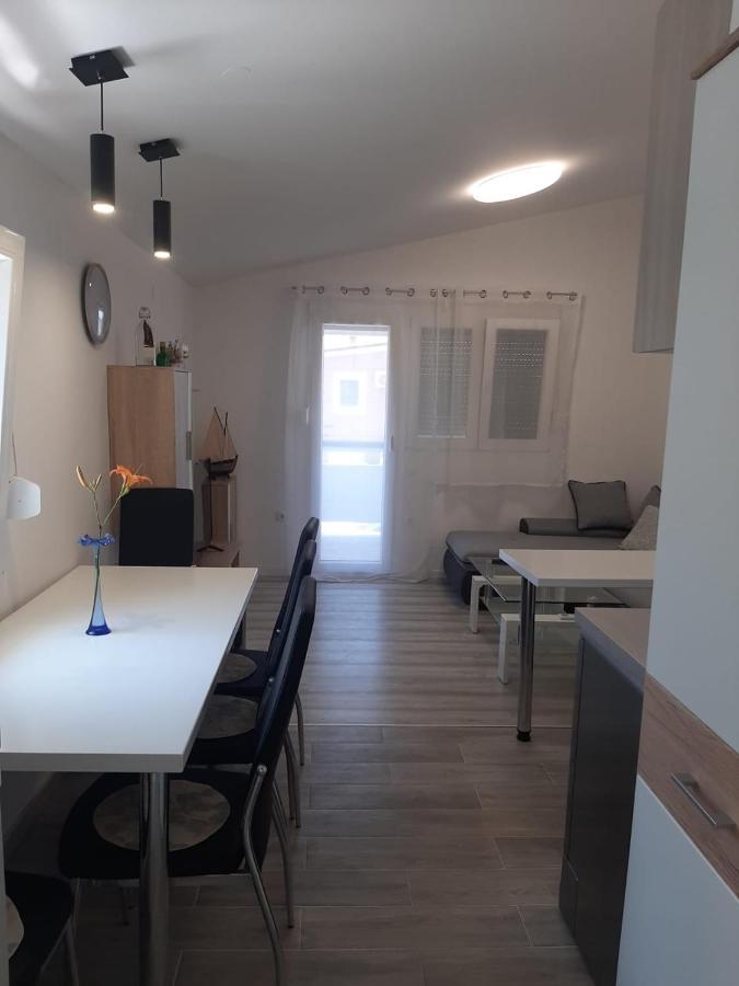 H&F Apartmani Vir Buitenkant foto